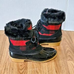 G.H. Bass Duck Boots Women's Size 6 Red Plaid Fur Waterproof Winter Snow Rain